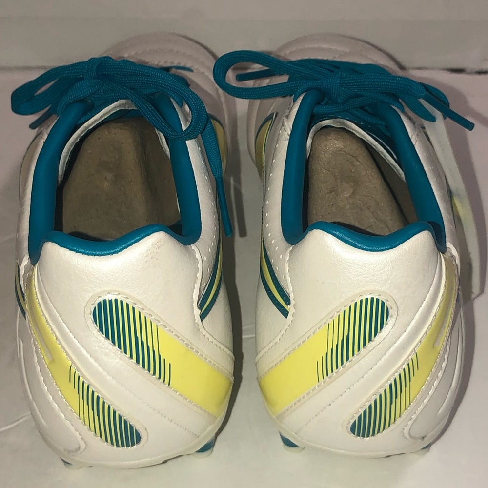 NWT nike soccer cleats - Picture 3 of 6